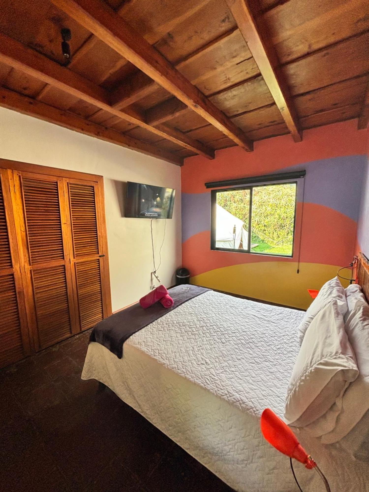 Yes Please! Hostel Antigua
